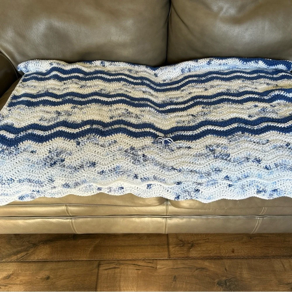 Lg Knitted Afghan / Throw Blanket Wave Pattern Mixed Blue White 45
